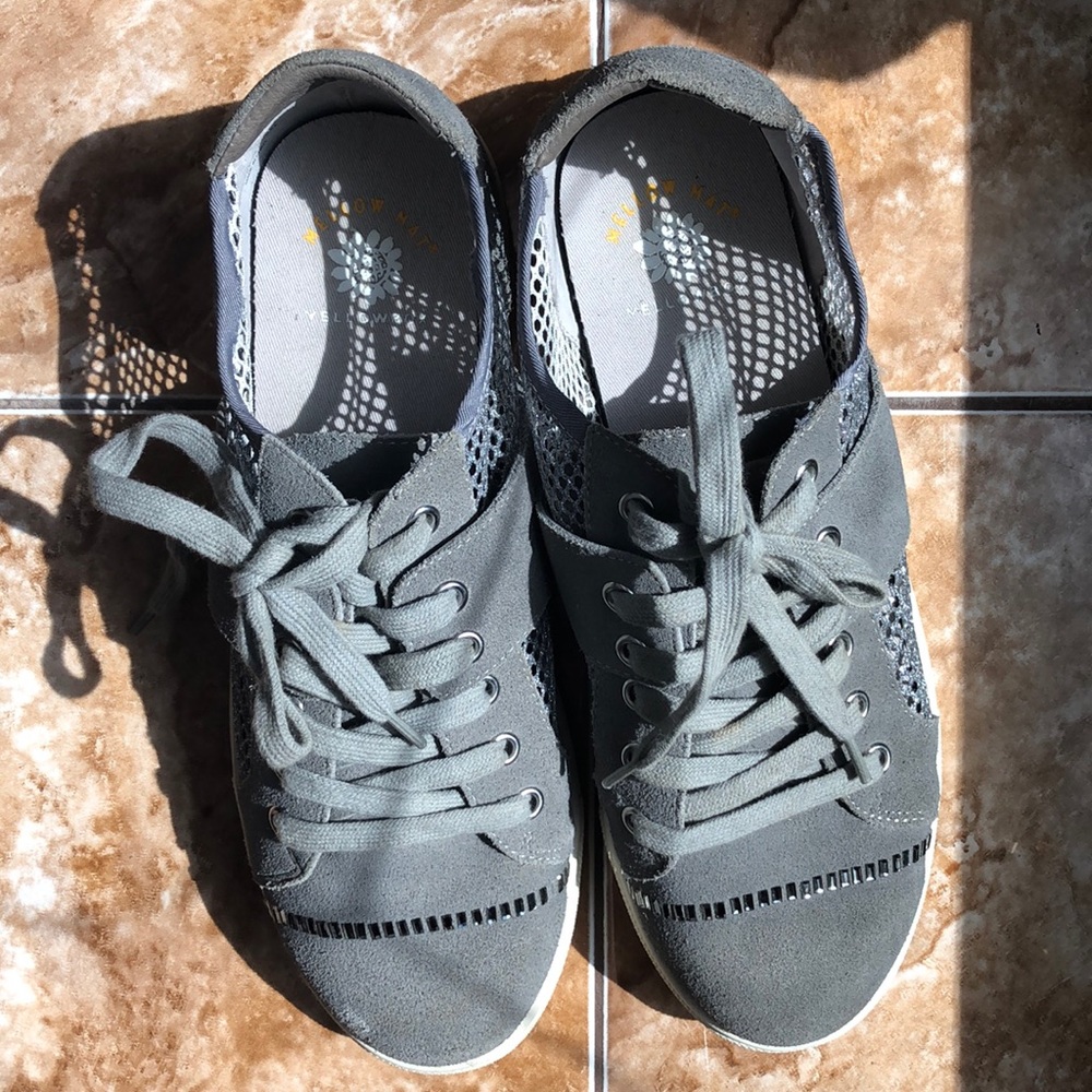 Yellowbox sneakers size 10